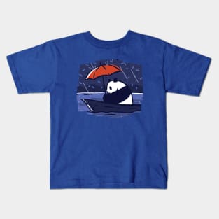 Panda in a boat Kids T-Shirt